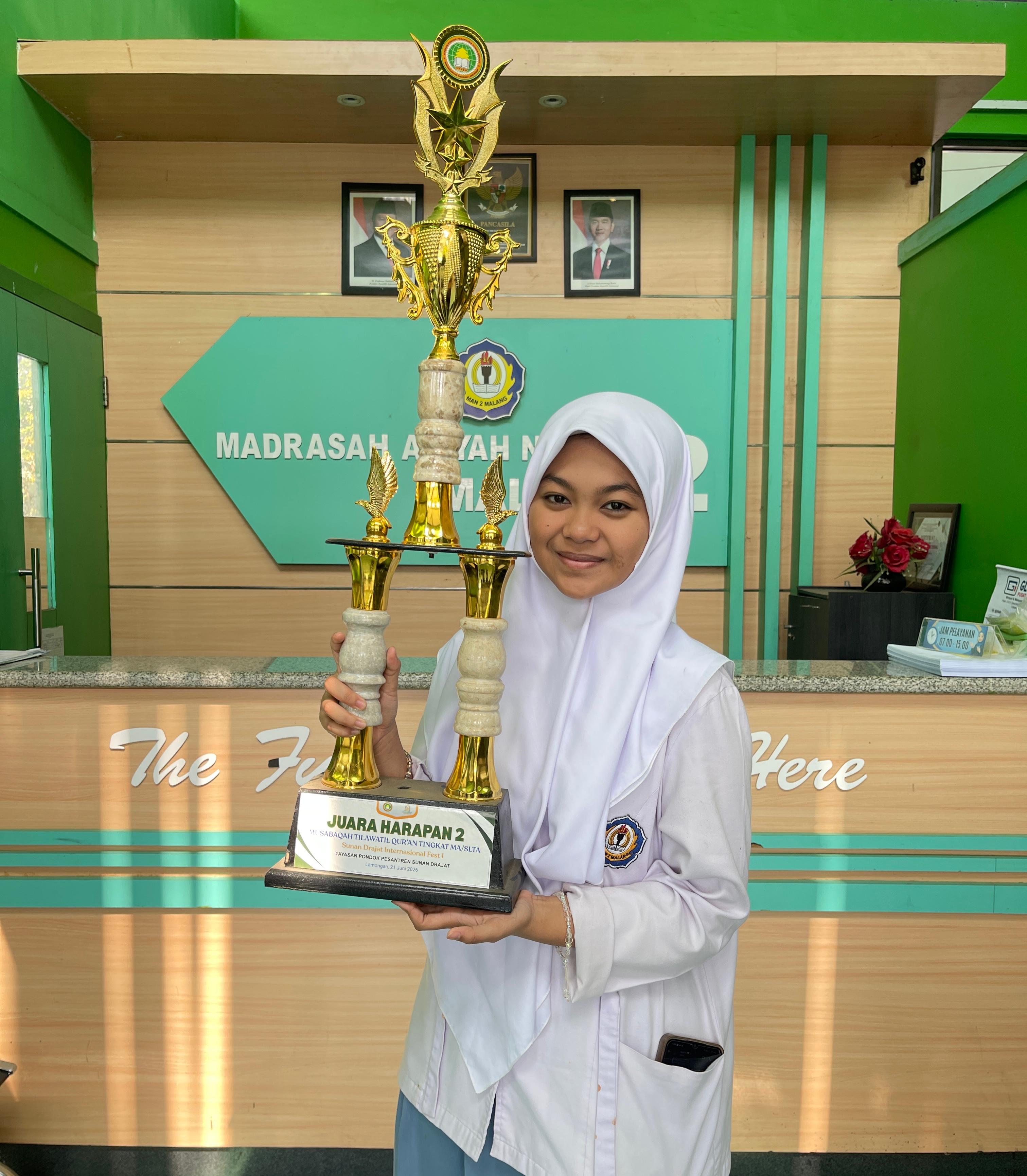 Gema Al-Quran Berbuah Prestasi Berkelanjutan: Nadia Shofiatur Rahmah dari MAN 2 Malang Raih Juara Harapan 2 di MTQSN 2026 Universitas Negeri Malang